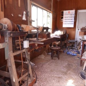 神戸洋家具伝統の刳物工房『平和木工所』 神戸洋家具伝統の刳物工房『平和木工所』